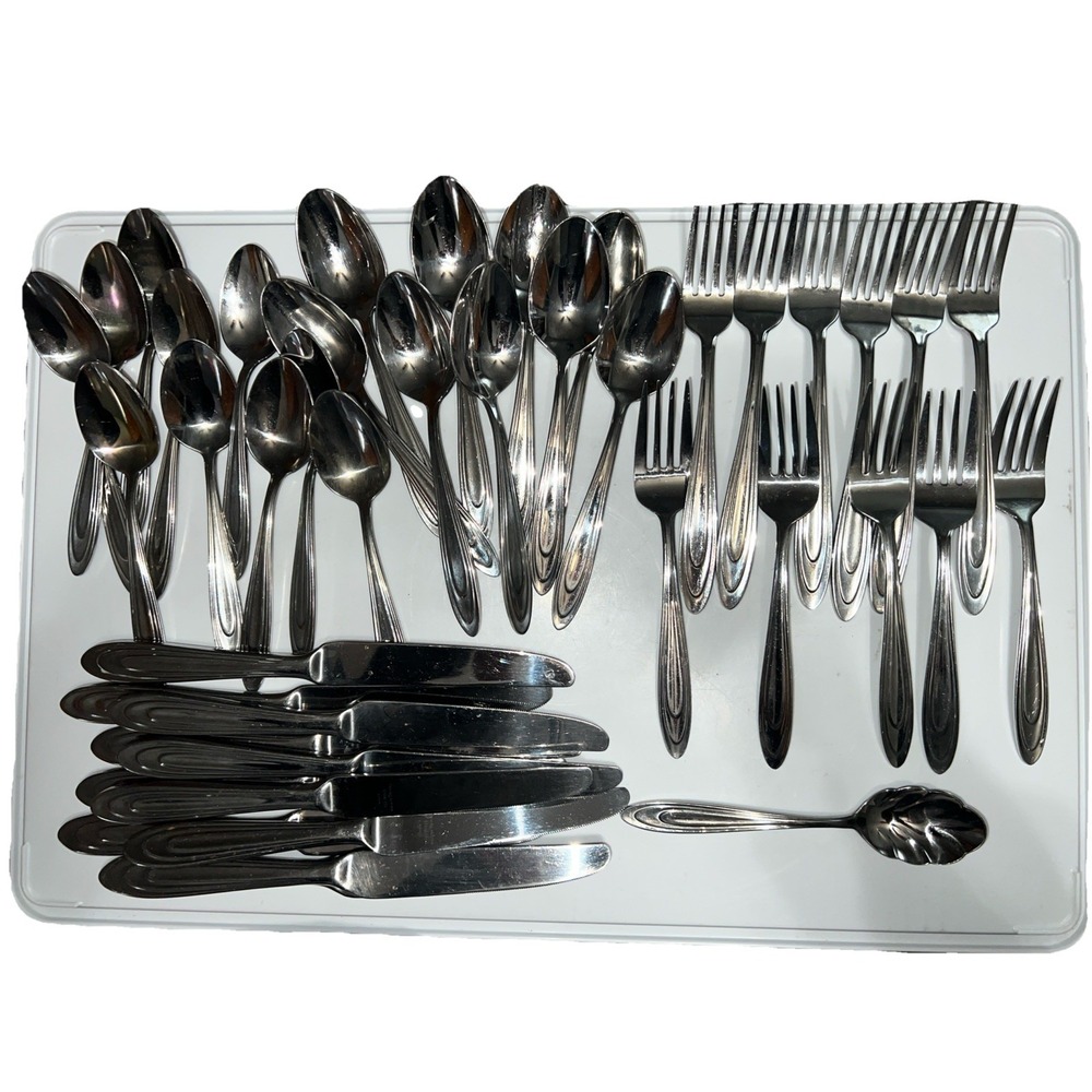 Vintage Anse Royale (Stainless) by REED & BARTON 18/10 Korea 42 Piece Flatware